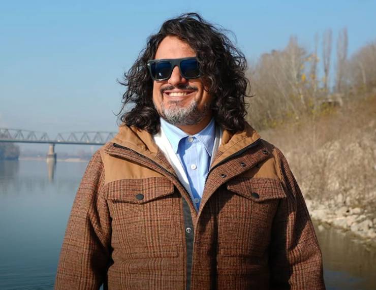 alessandro borghese sorridente in una foto su instagram