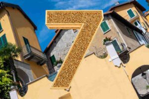 case e numero sette con glitterini oro